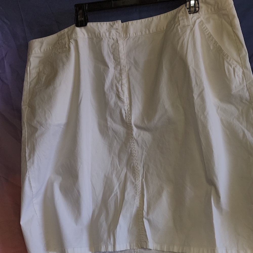 *Talbots Women's Cream Skirt